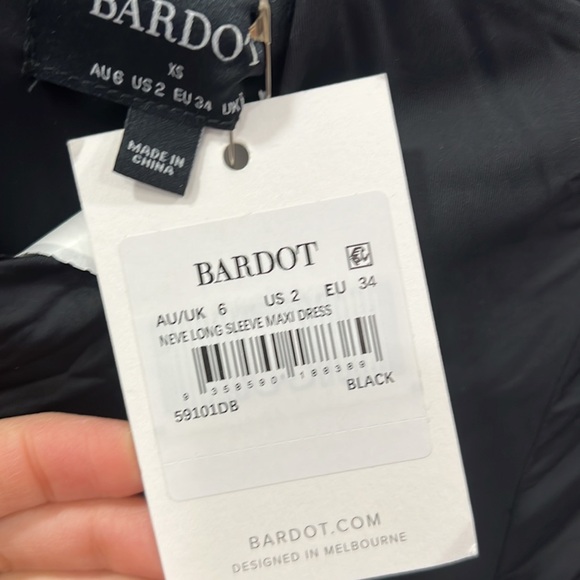 Bardot Neve Maxi Dress in Black - Picture 8 of 13